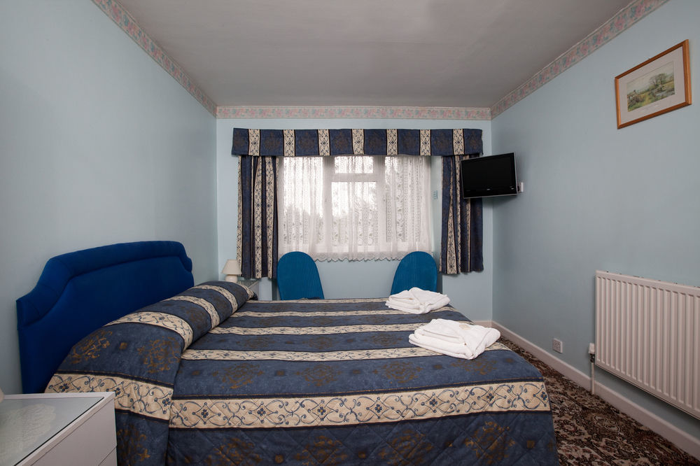בורנמות' Laguna Hotel מראה חיצוני תמונה