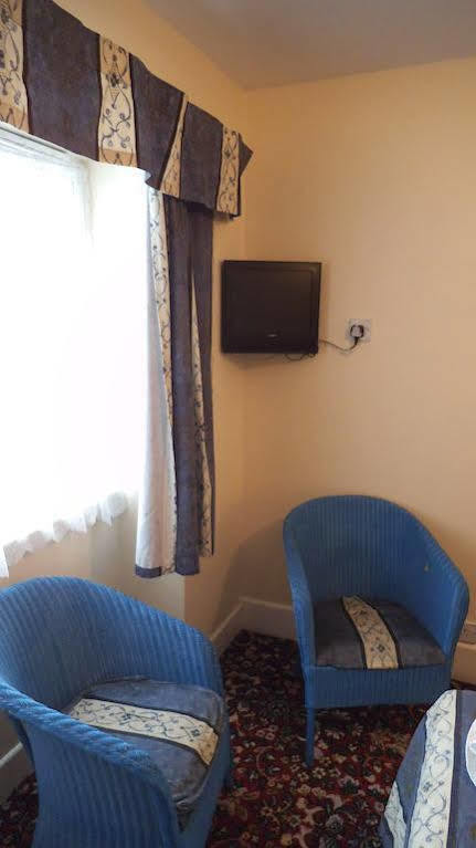 בורנמות' Laguna Hotel מראה חיצוני תמונה